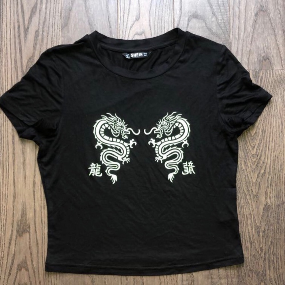 Black T-shirt